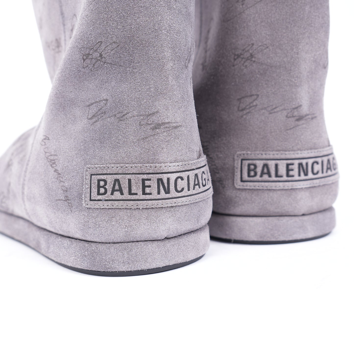 BALENCIAGA ALASKA GRAFFITI UGGS