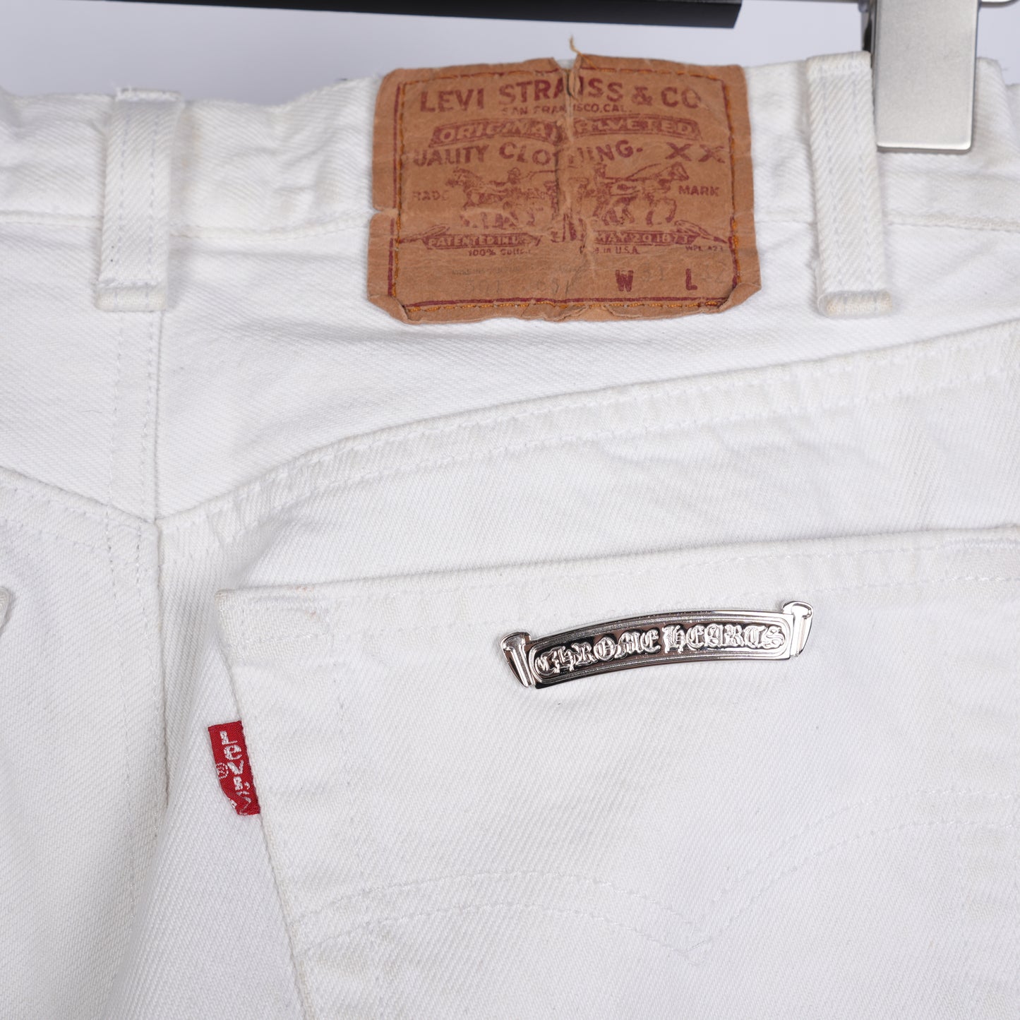 CHROME HEARTS CHEETAH PATCH LEVIS SZ 28