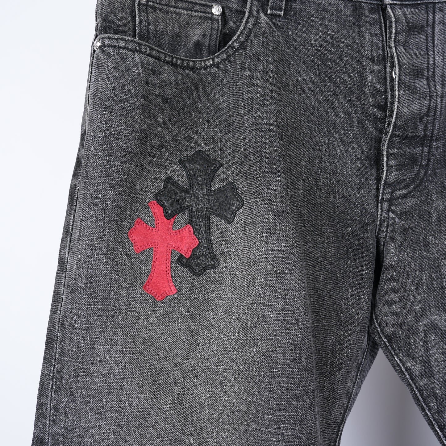 CHROME HEARTS RED AND BLACK CROSS PATCH DRAKE DENIM