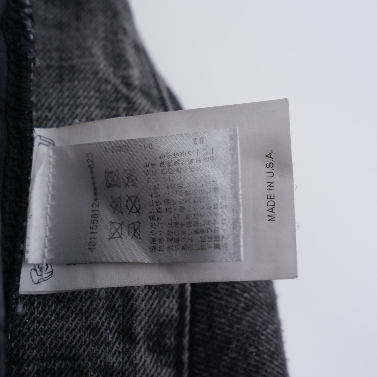 CHROME HEARTS RED AND BLACK CROSS PATCH DRAKE DENIM