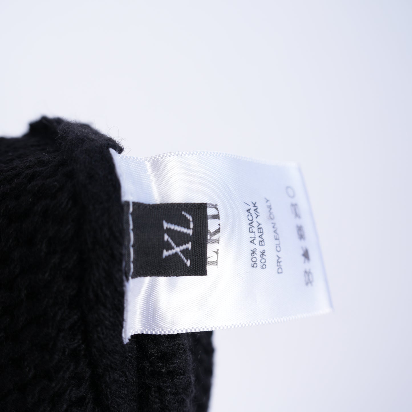 ERD OPIUM CHUNKY KNIT SWEATER