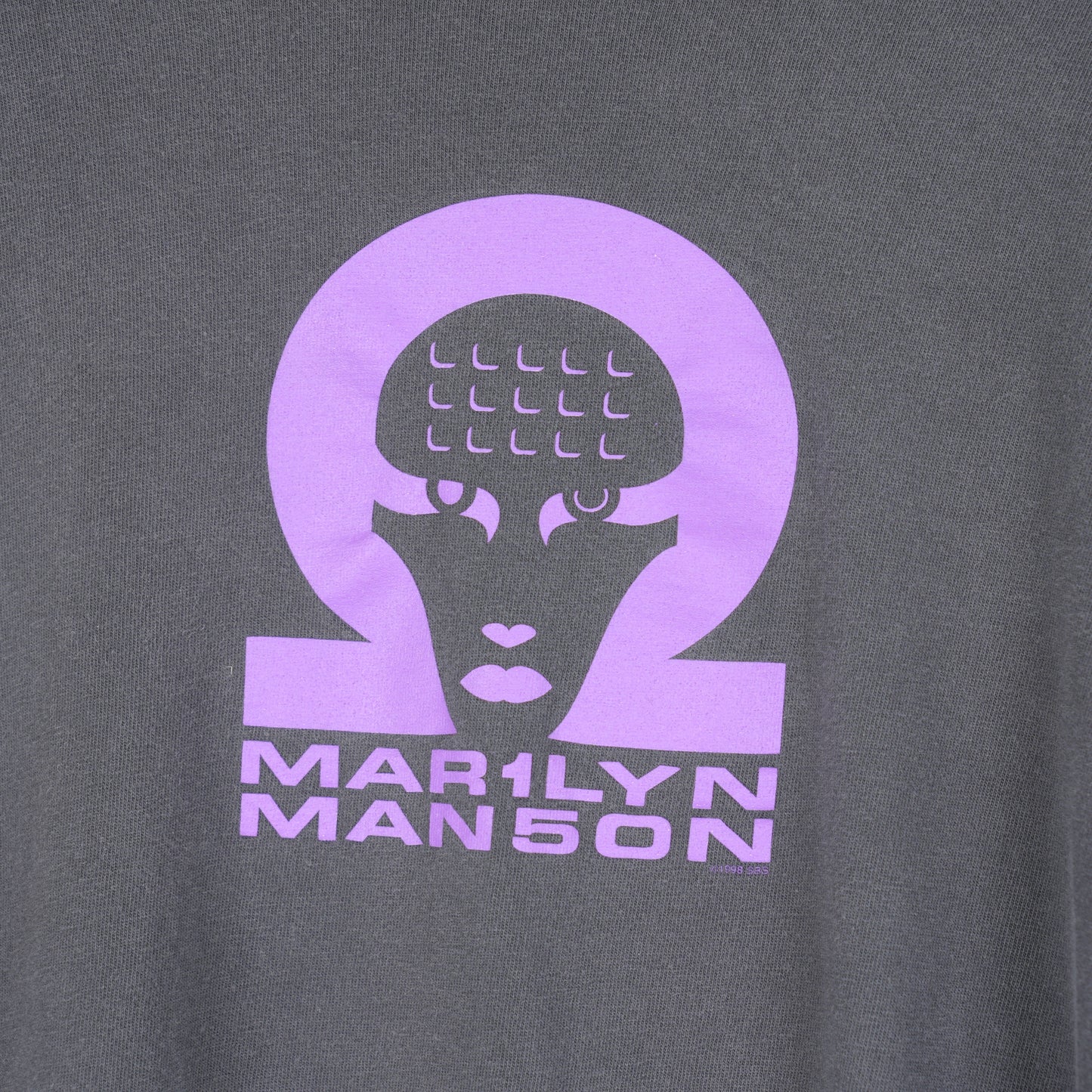 VINTAGE PURPLE FACE MARILYN MASNON LONG 1990'S SLEEVE
