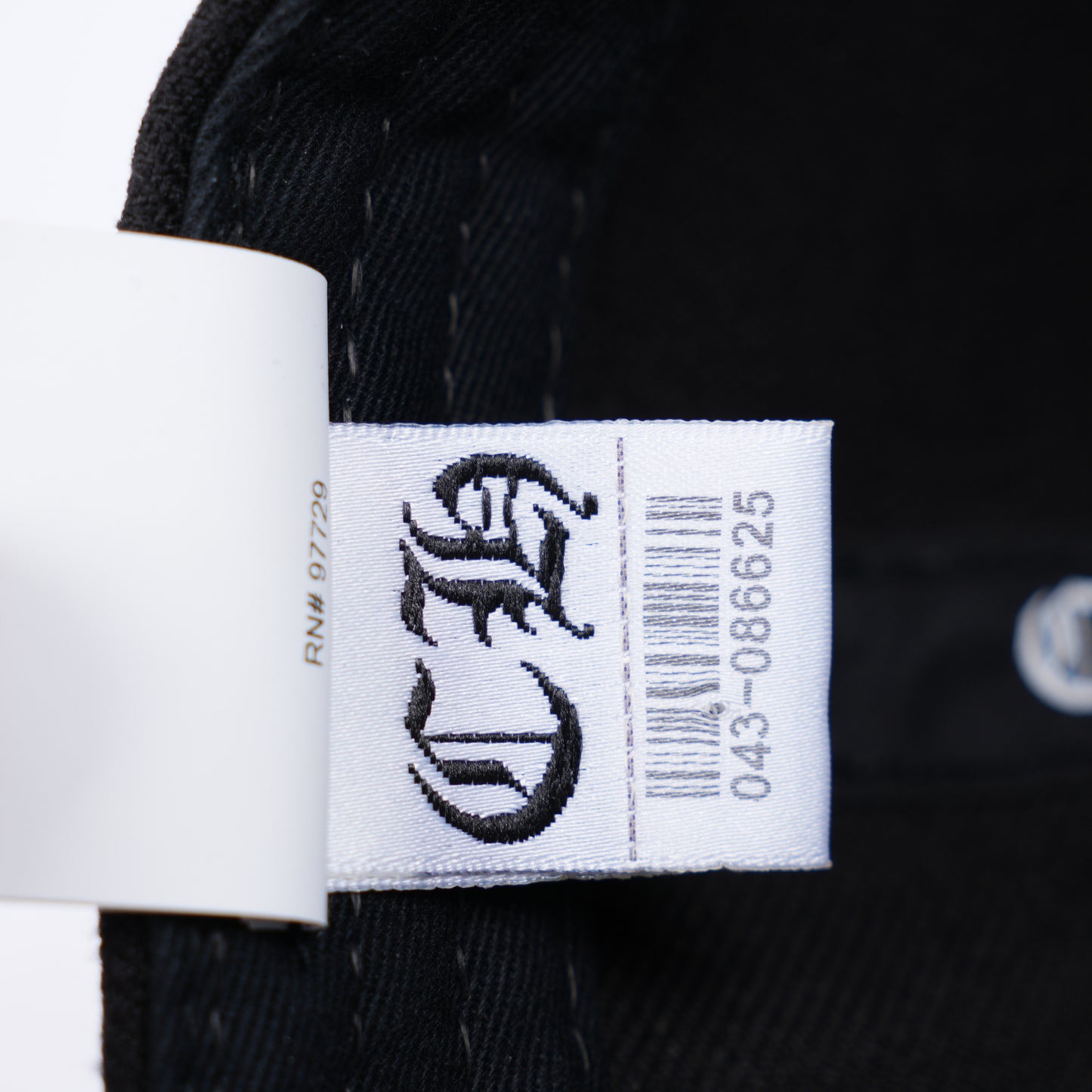 CH LOGO EMBROIDERED HAT