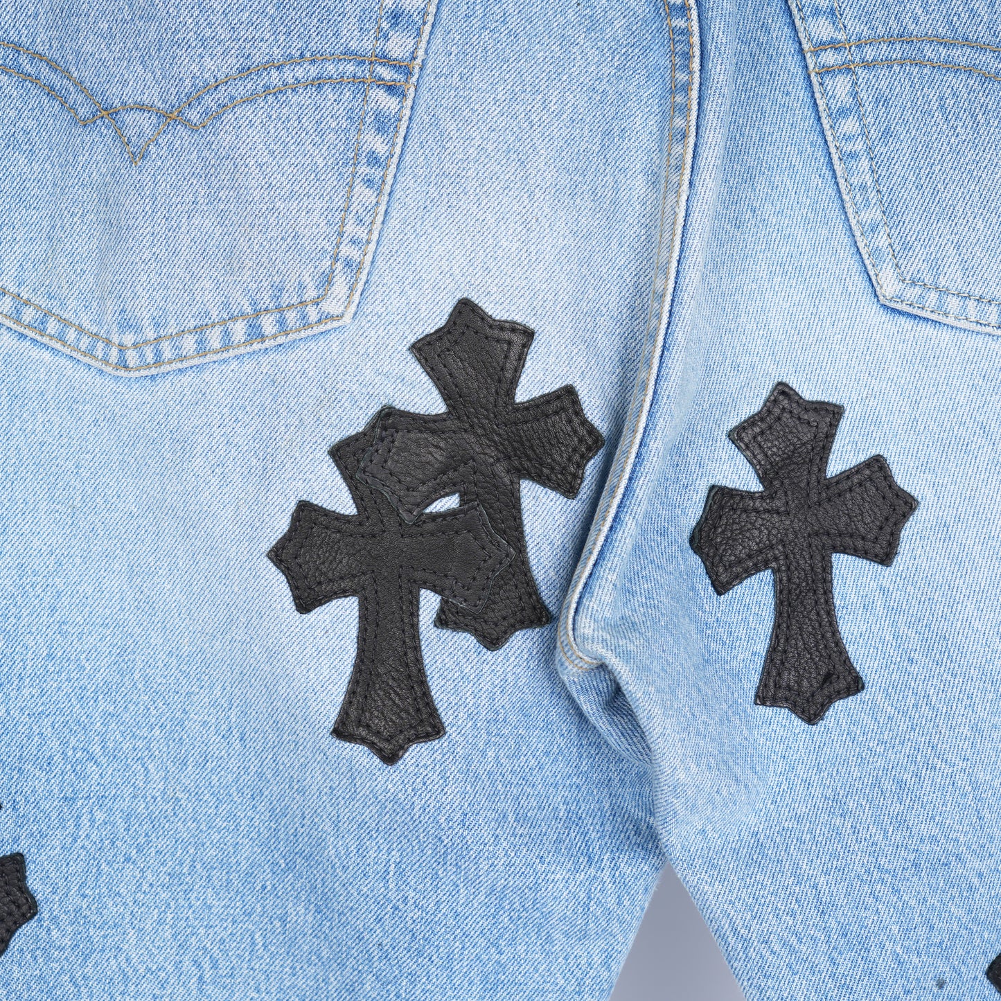CHROME HEARTS VINTAGE CEMETERY PATCH LIGHT BLUE BIG STAR DENIM