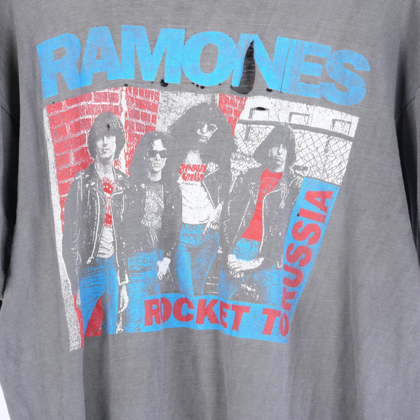 THRASHED RAMONES VINTAGE ROCKET TO RUSSIA
