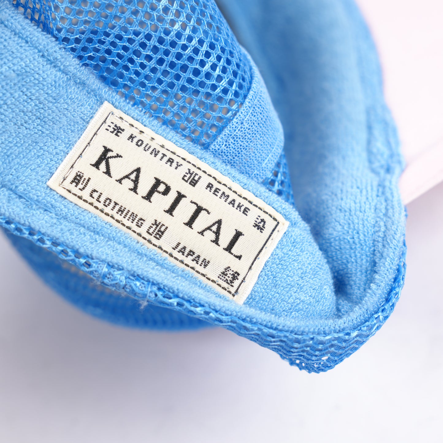 KAPITAL 'MEN LOVE CATS' DENIM TRUCKER HAT