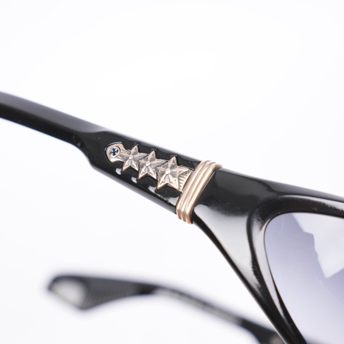 CHROME HEARTS SPREADER SUNGLASSES