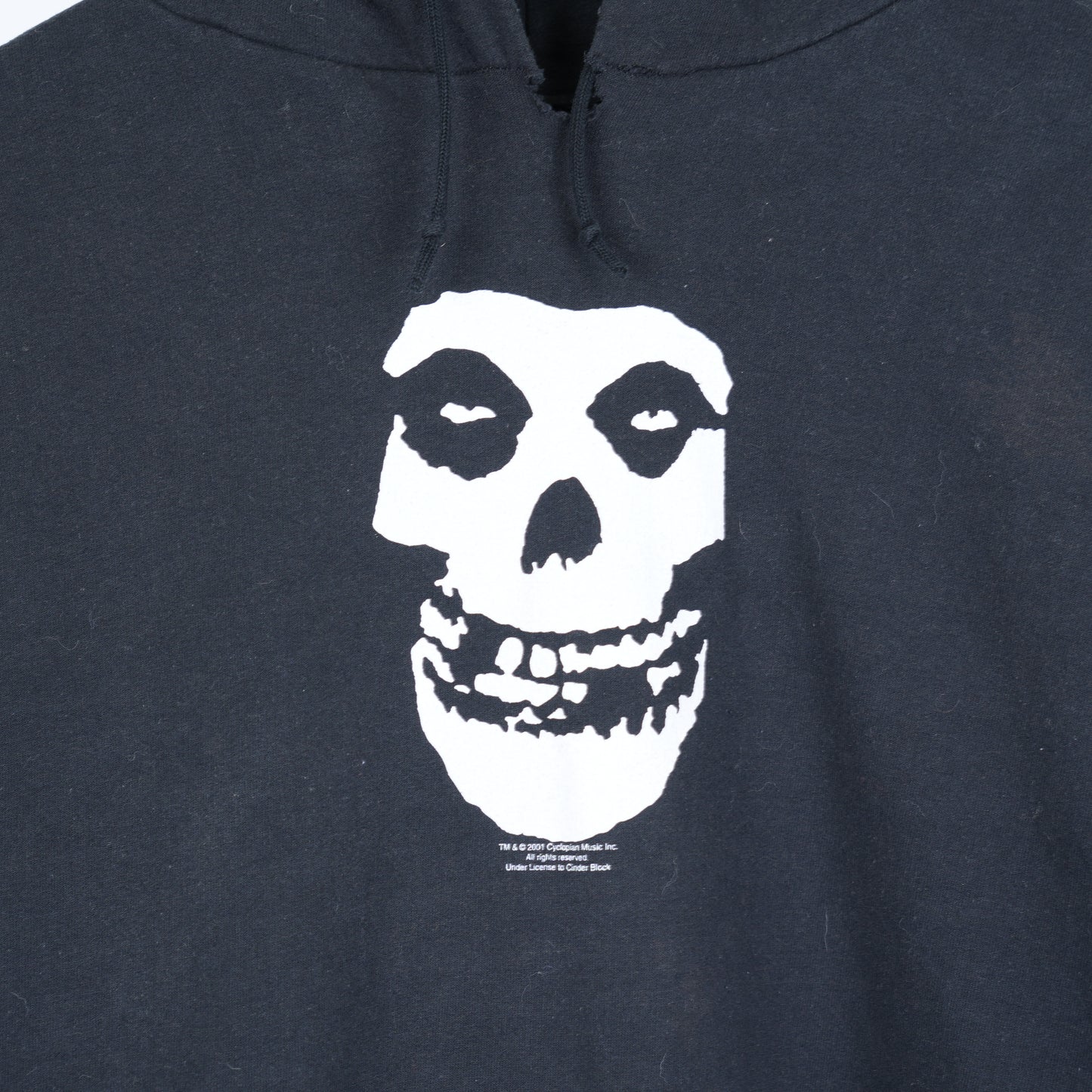 VINTAGE MISFITS SKULL BLACK HOODIE