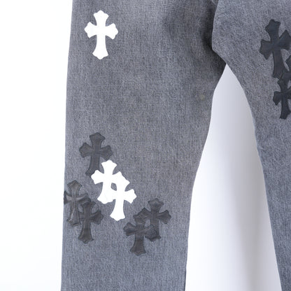 CHROME HEARTS BLACK AND WHITE PATCH FLEUR KNEE DENIM