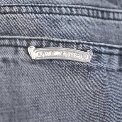 CHROME HEARTS BLACK AND WHITE PATCH FLEUR KNEE DENIM