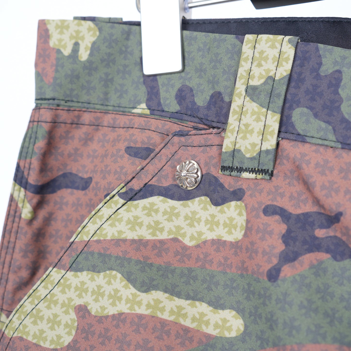 CHROME HEARTS CAMOUFLAGE MONOGRAM DOUBLE KNEE PANTS