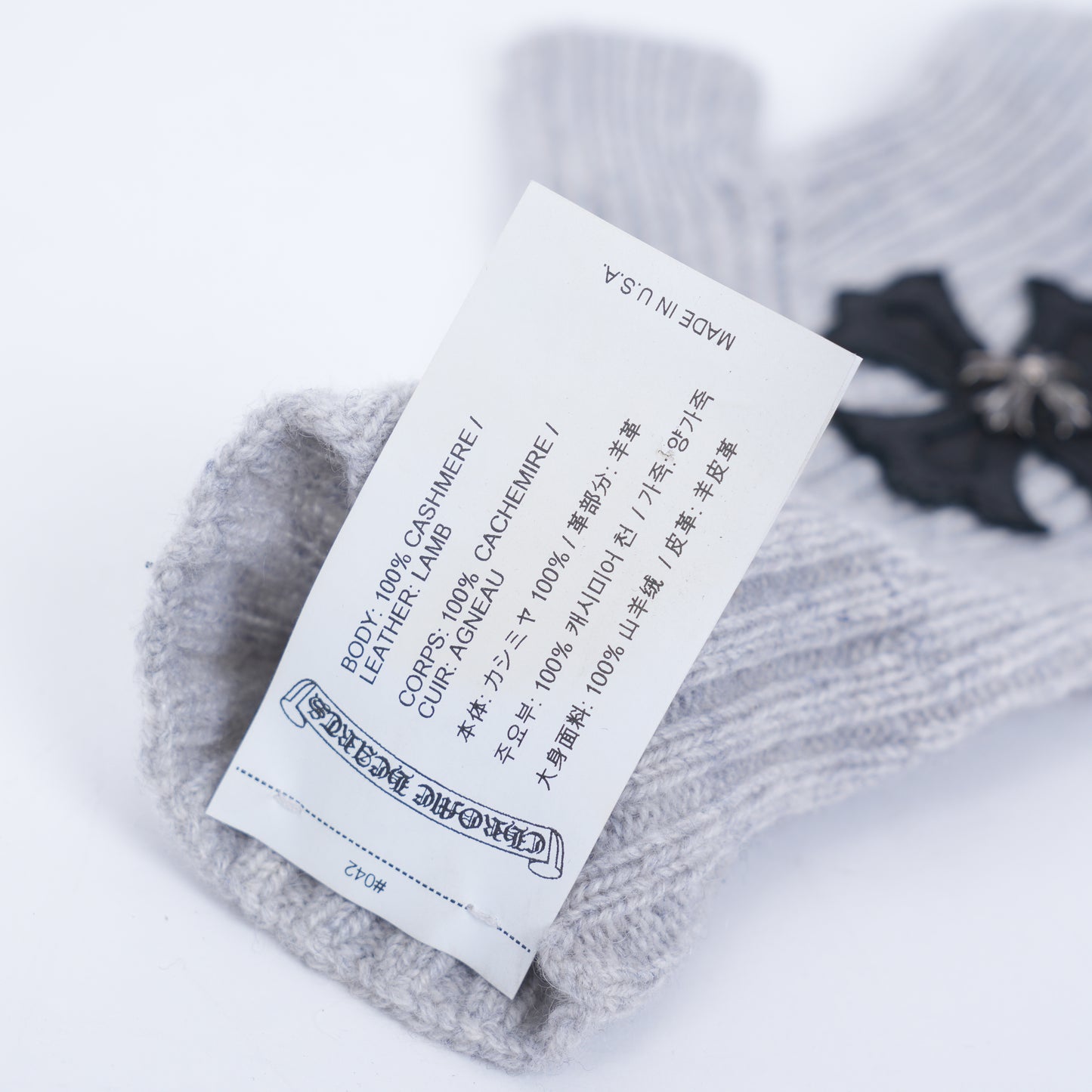 CHROME HEARTS GREY CROSS GLOVES