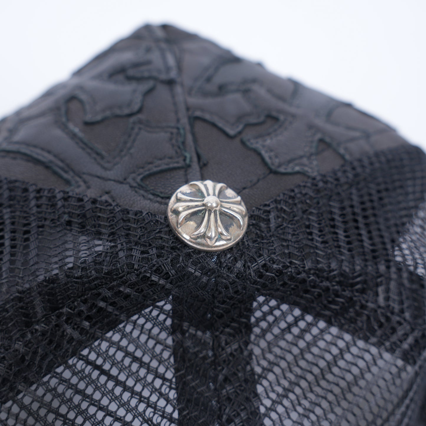 CHROME HEARTS BLACK ON BLACK CEMETERY CROSS HAT