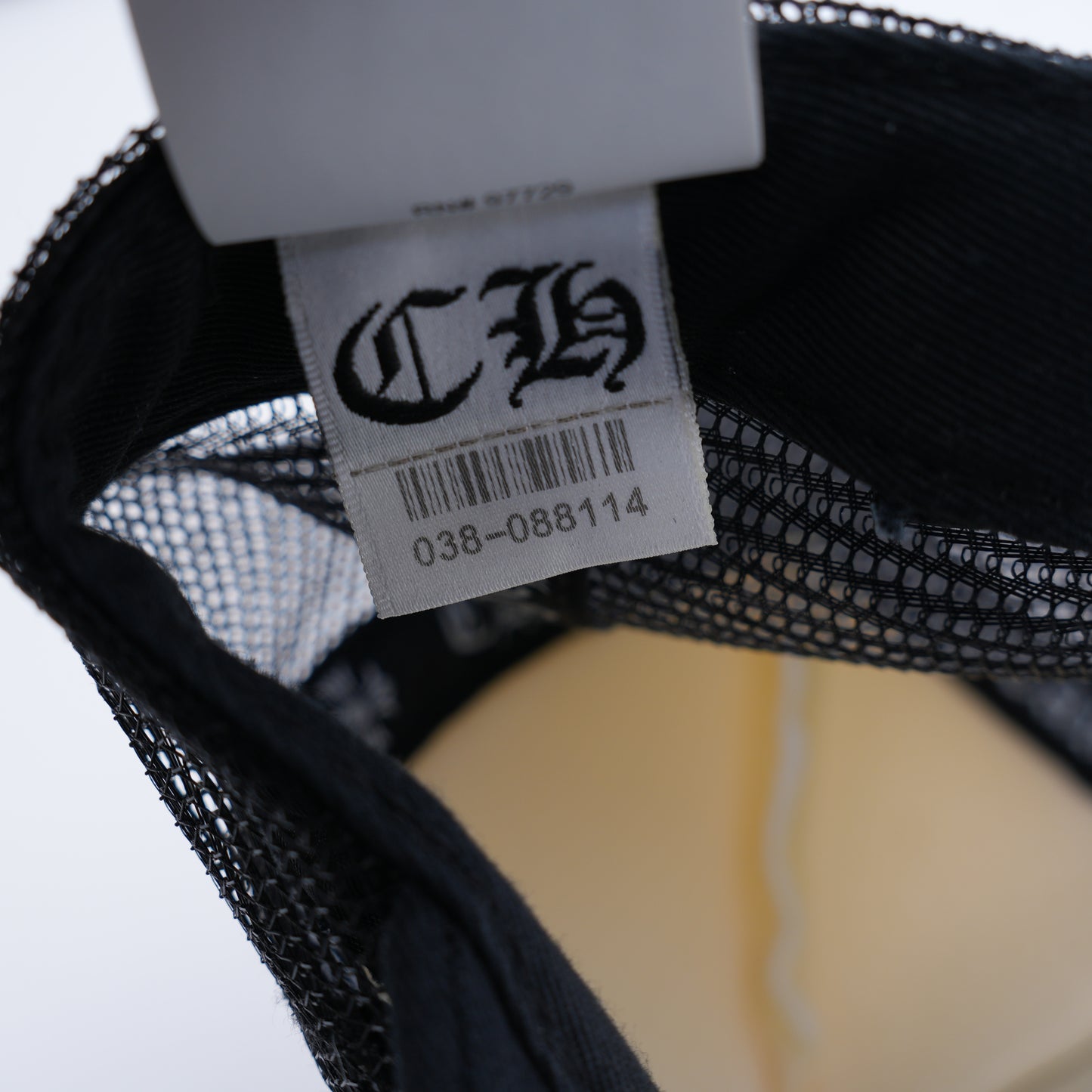 CHROME HEARTS WHITE TRUCKER HAT