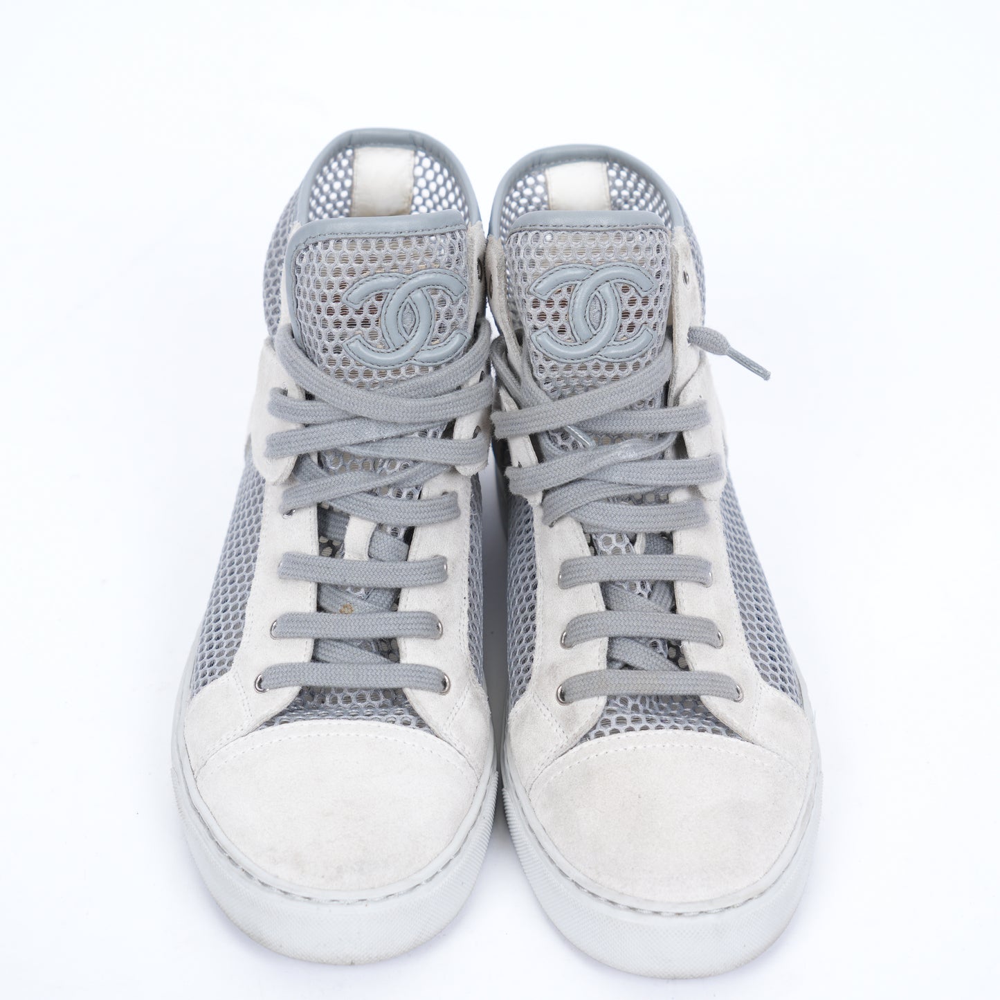 CHANEL LOGO SNEAKERS