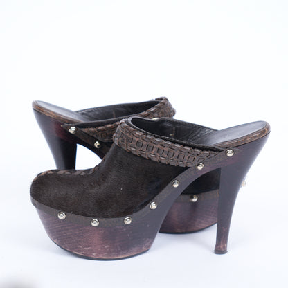 VINTAGE GUCCI PLATFORM CLOGS