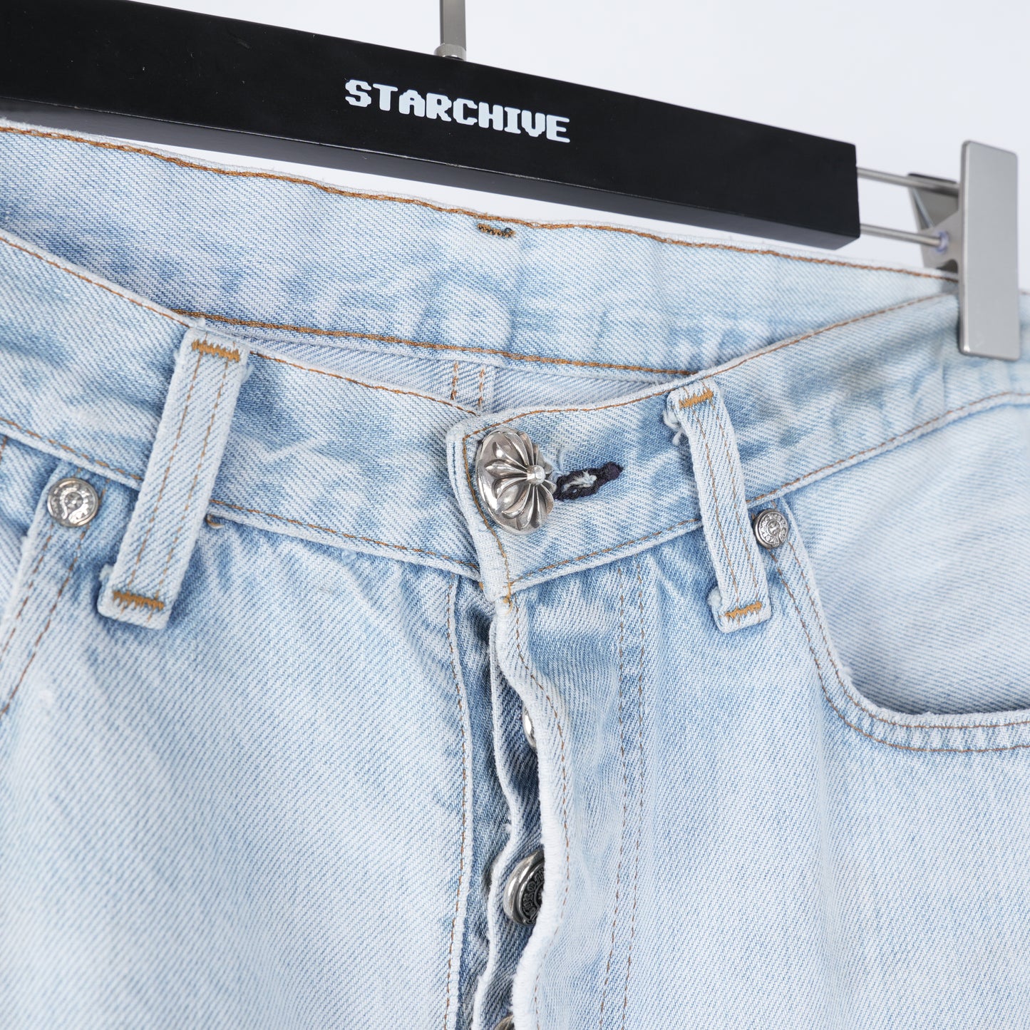 CHROME HEARTS BLACK PATCH LIGHT WASH LEVIS DENIM
