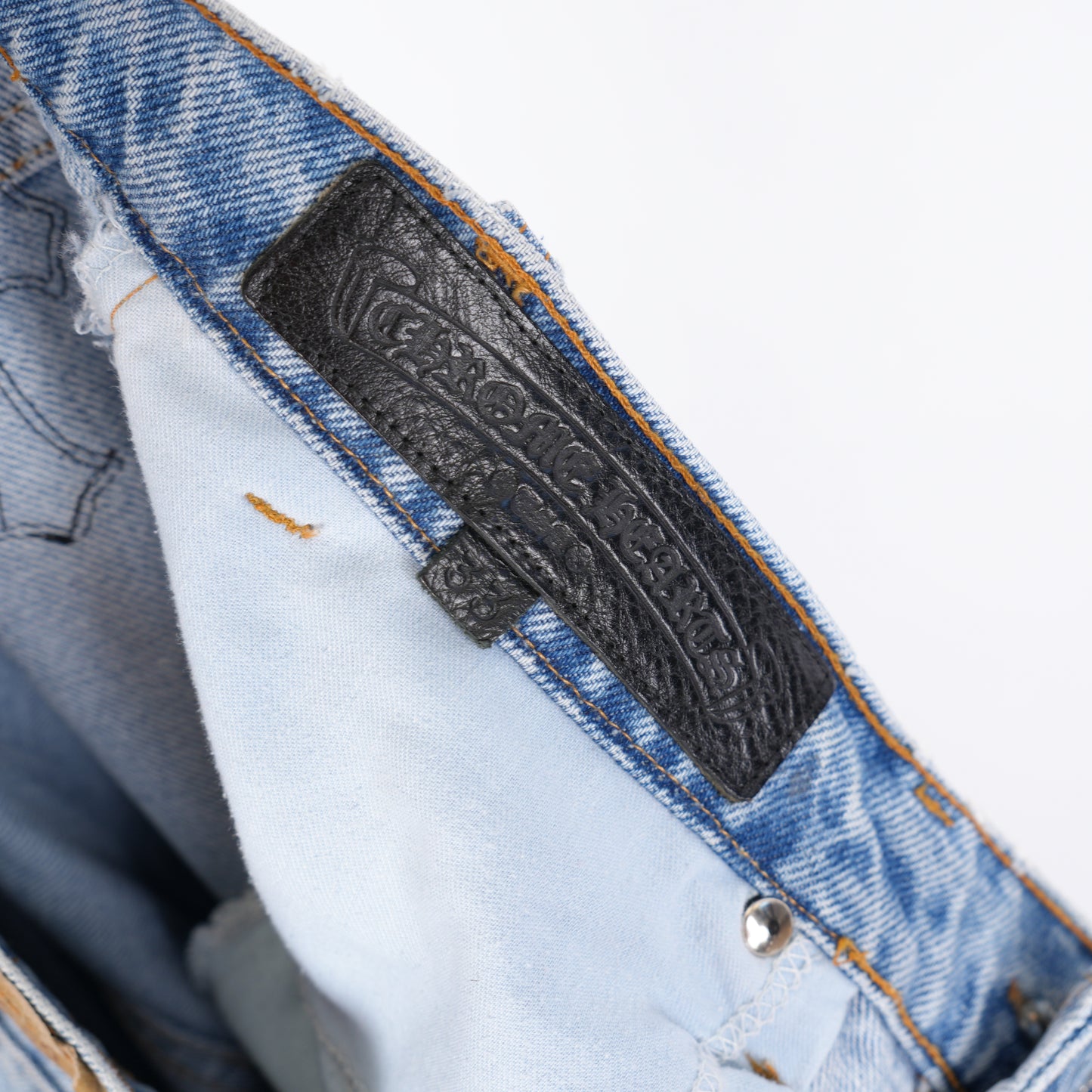 CHROME HEARTS BLACK PATCH LIGHT WASH LEVIS 505