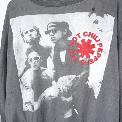 VINTAGE 1991 THRASHED RED HOT CHILI PEPPERS 'SUCK MY KISS' LONG SLEEVE TEE