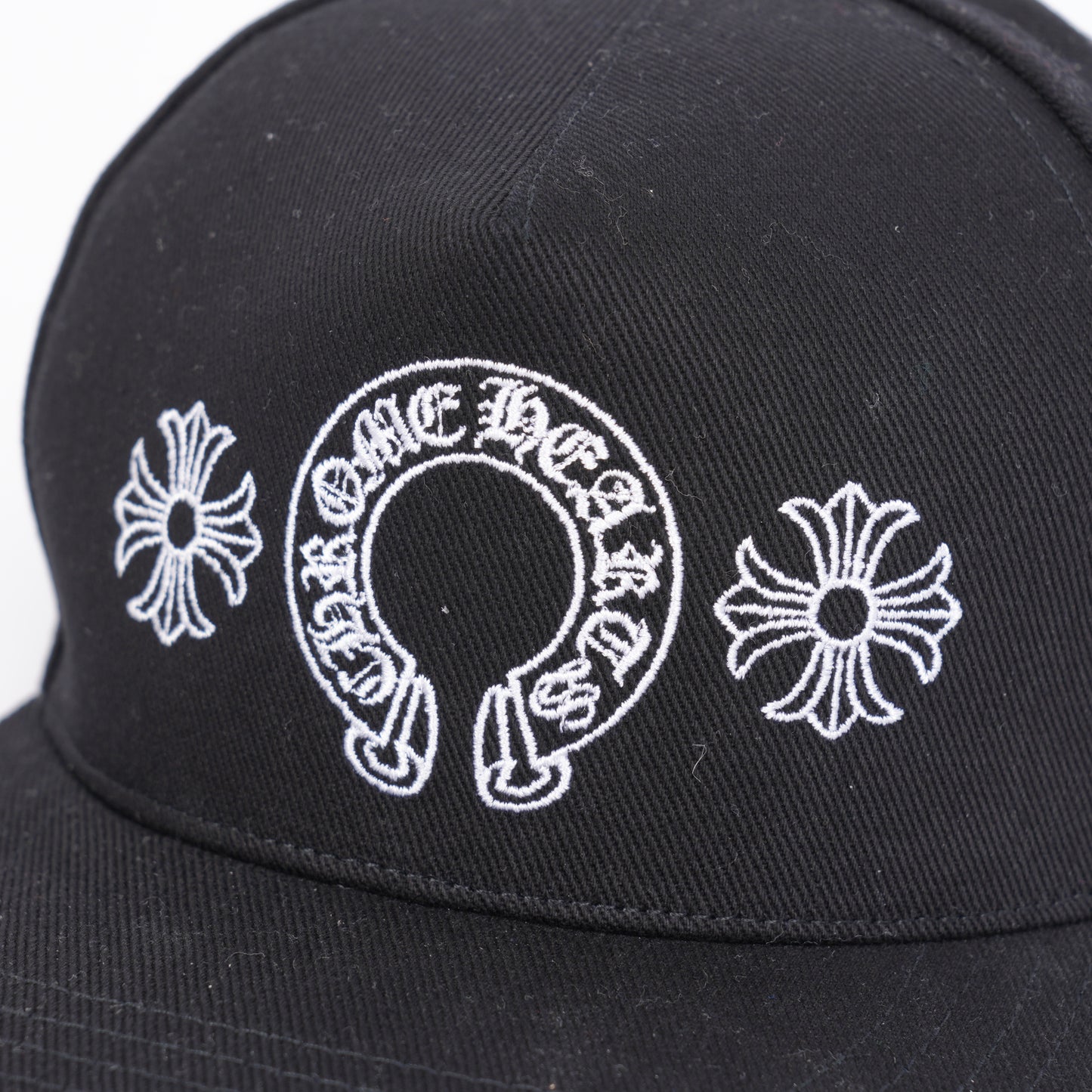 CHROME HEARTS HORSESHOE CROSS HAT