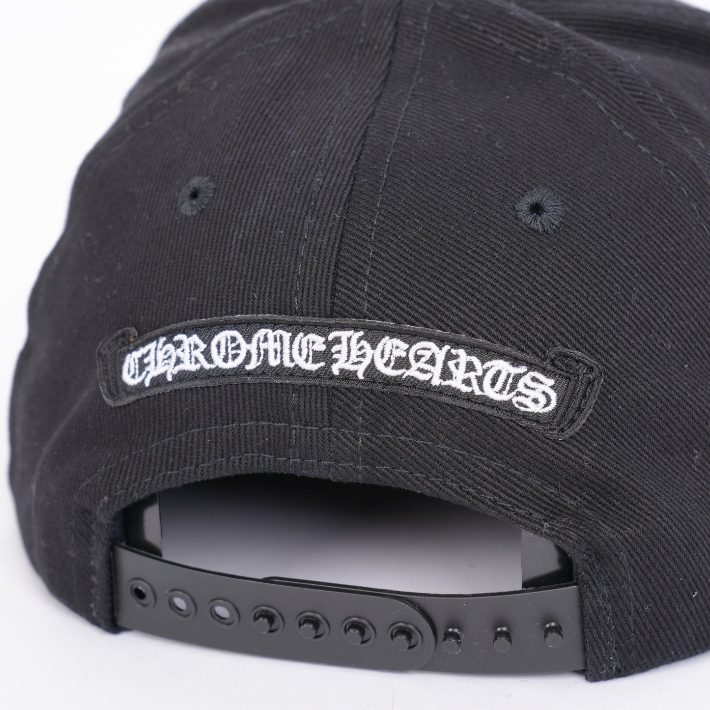 CHROME HEARTS HORSESHOE CROSS HAT