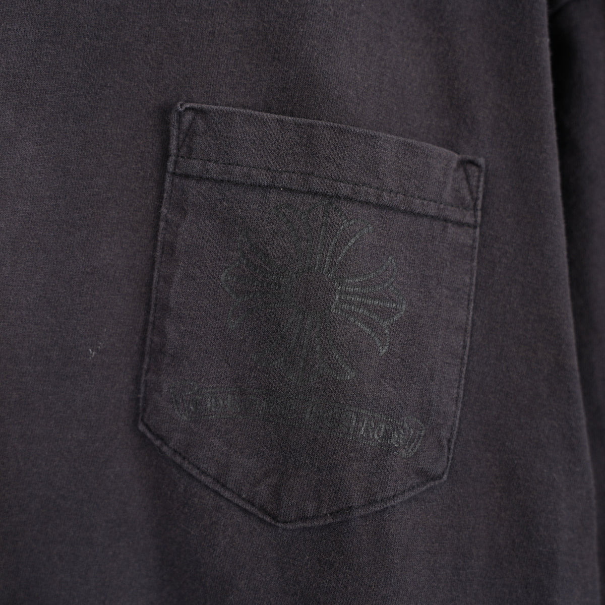 CHROME HEARTS BLACK FLORAL POCKET LONG SLEEVE TEE