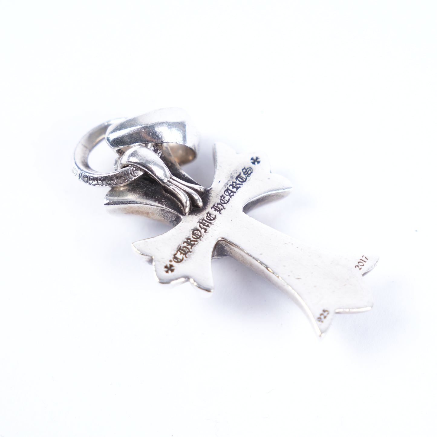 CHROME HEARTS DIAMOND HEART CROSS PENDENT