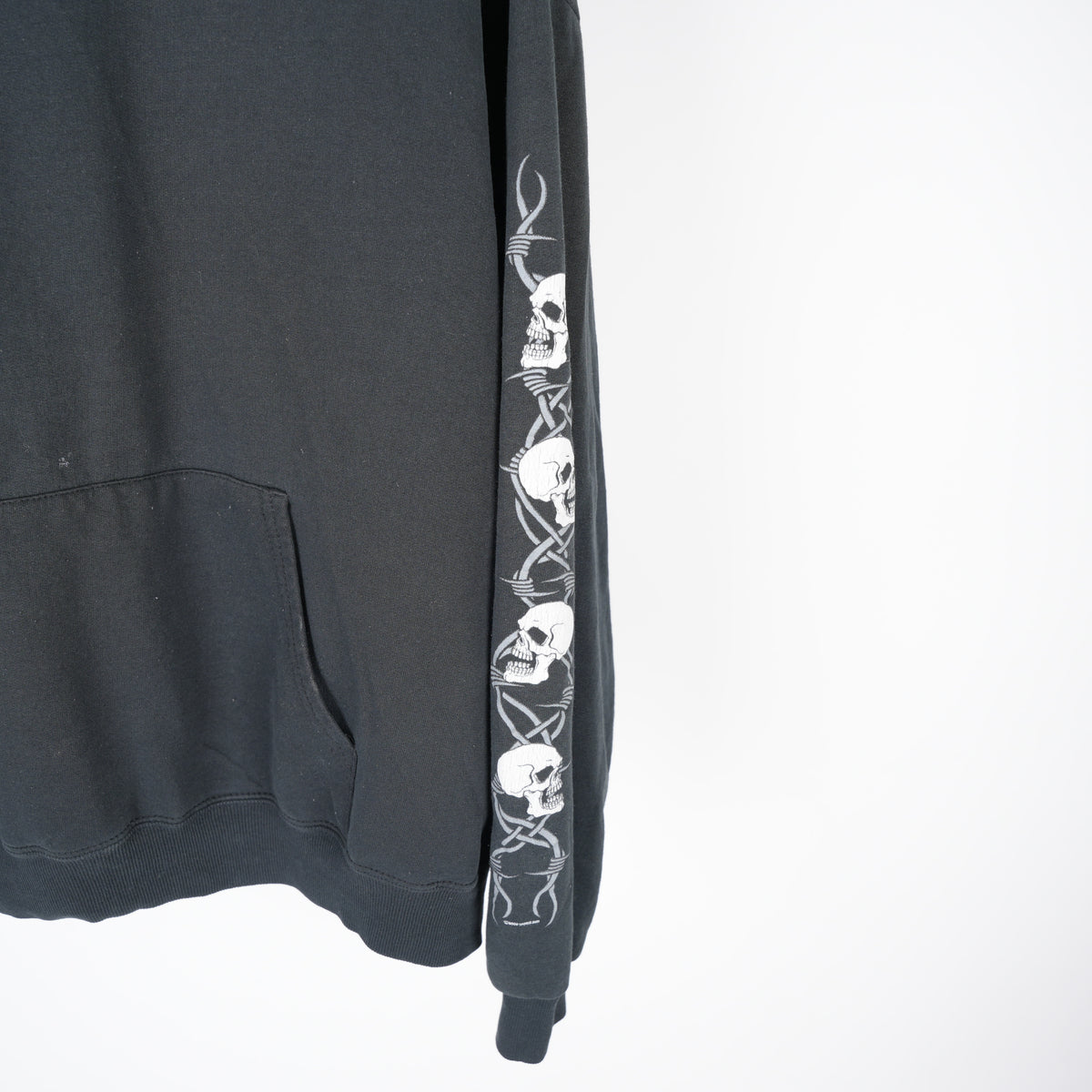 VINTAGE 2001 GOOD SPORTS SKULL  BARBED WIRE  PULL OVER HOODIE