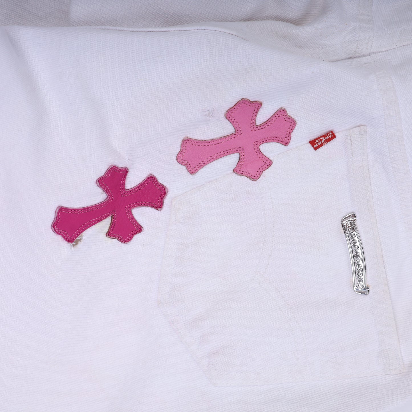CHROME HEARTS WHITE/PINK PATCH LEVI RHODIUM PLATED