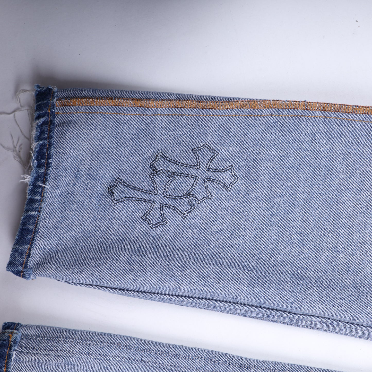 ORANGE TAB 505 LIGHT WASH CROSS PATCH DENIM