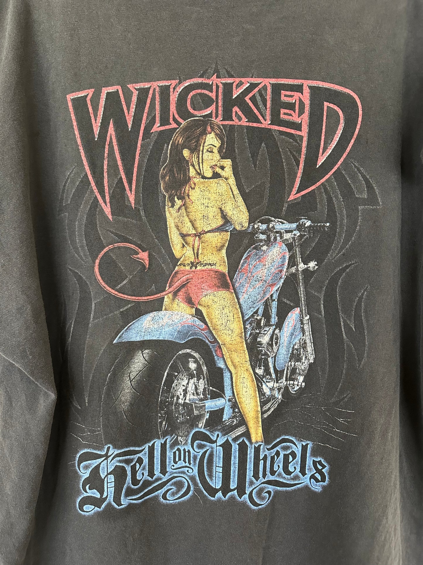 VINTAGE WICKED HELL ON WHEELS WOMAN MOTORCYCLE TEE