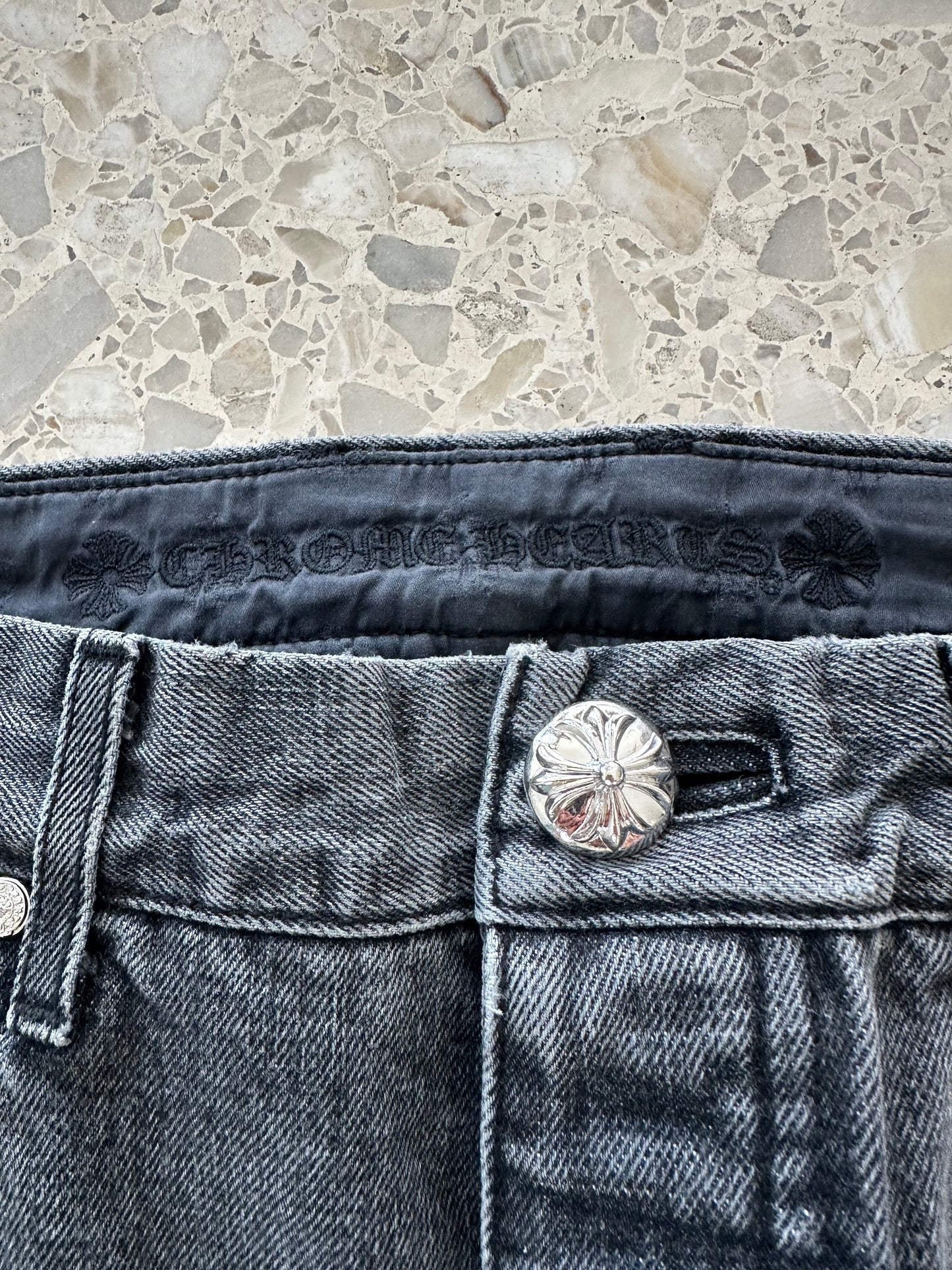 CHROME HEARTS BLACK FLEUR-KNEE PATCH IN HOUSE DENIM