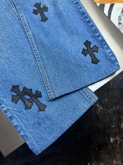 CHROME HEARTS LIGHT WASH LEVI'S CROSS PATCH DENIM SIZE 34 HEMMED