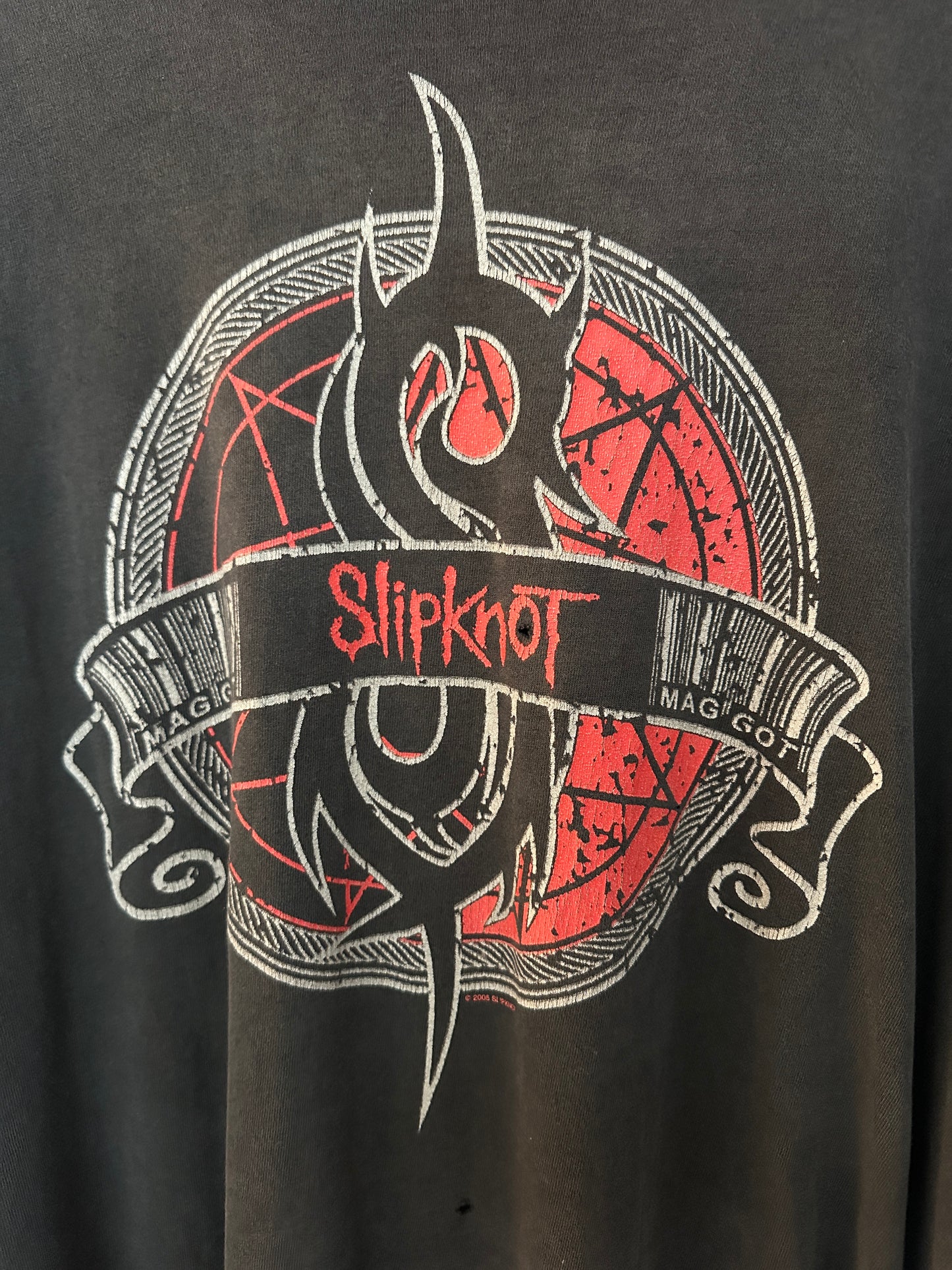 SLIPKNOT MAGGOT VINTAGE THRASHED TEE BLACK/RED