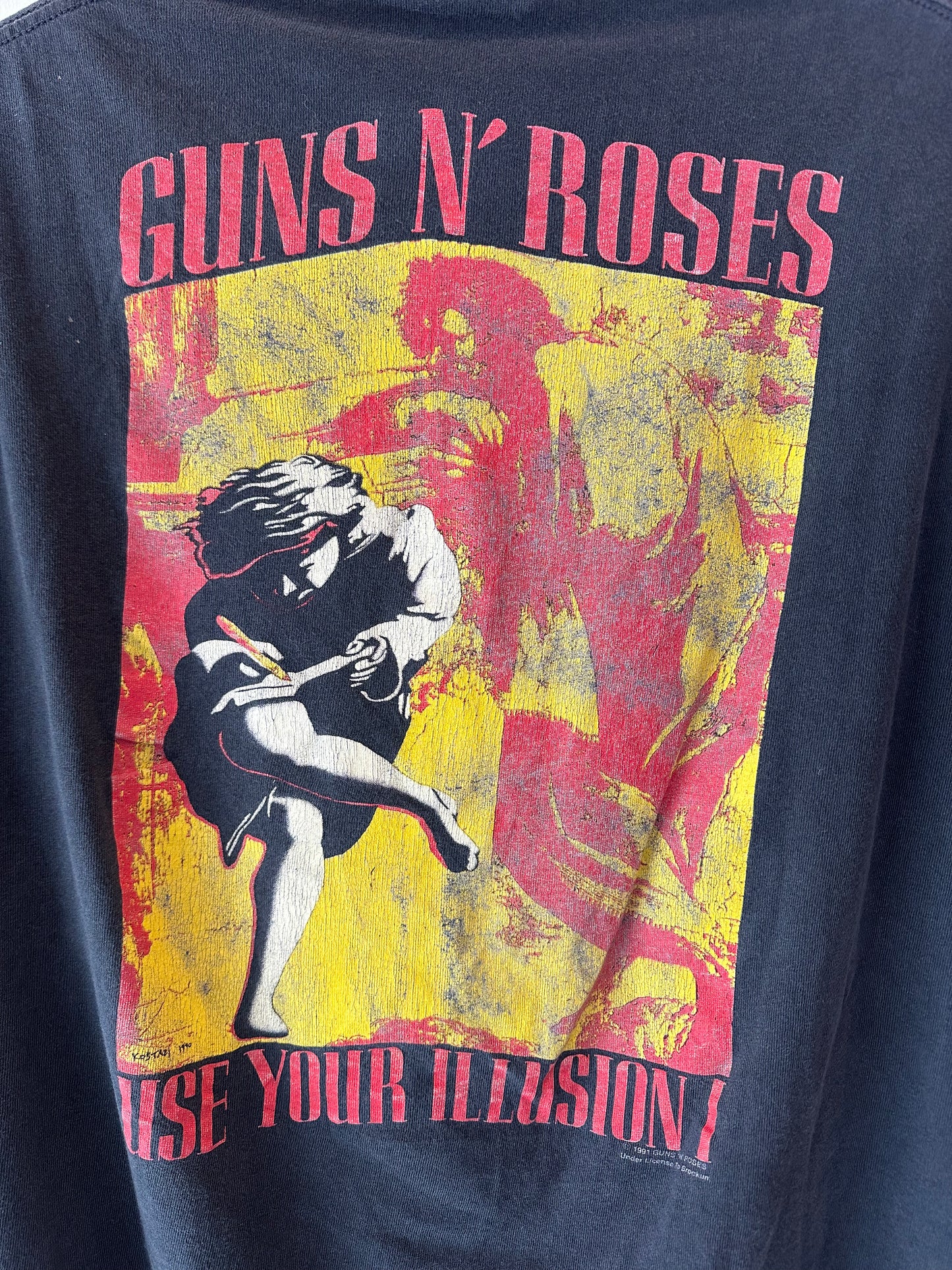 VINTAGE GUNS N ROSES 1992 ILLUSION TOUR TEE