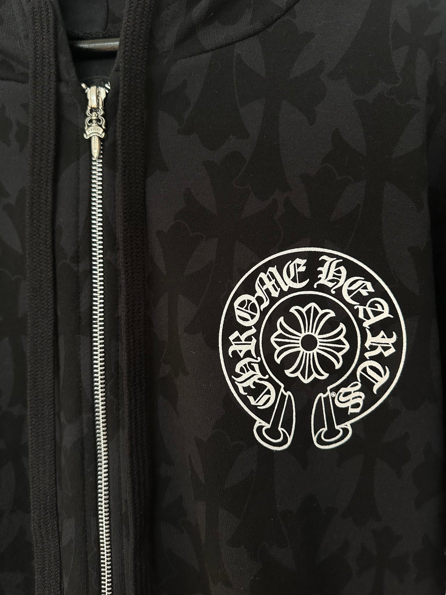 CHROME HEARTS BLACK CROSS ZIP HOODIE