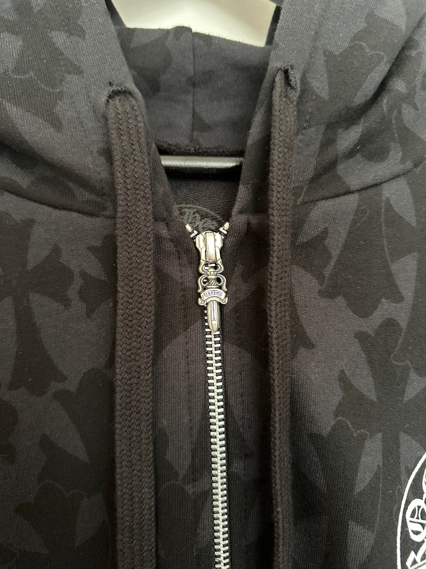 CHROME HEARTS BLACK CROSS ZIP HOODIE