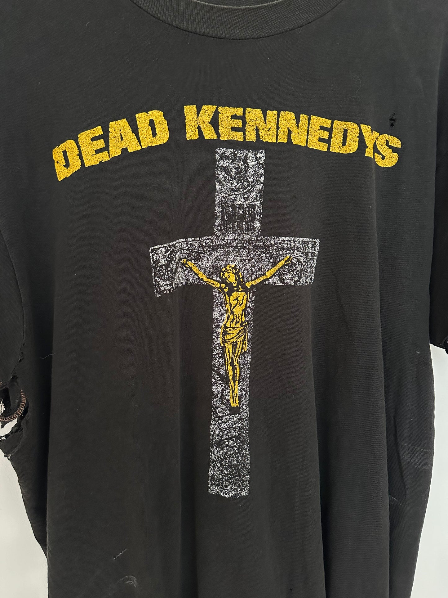 DEAD KENNEDYS VINTAGE CHRIST TEE THRASHED DESTROYED