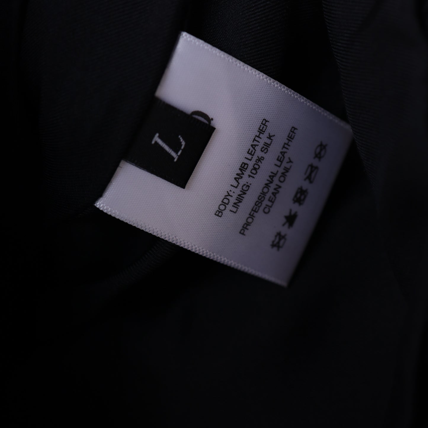 ERD LEATHER JACKET EL CUENTO 79