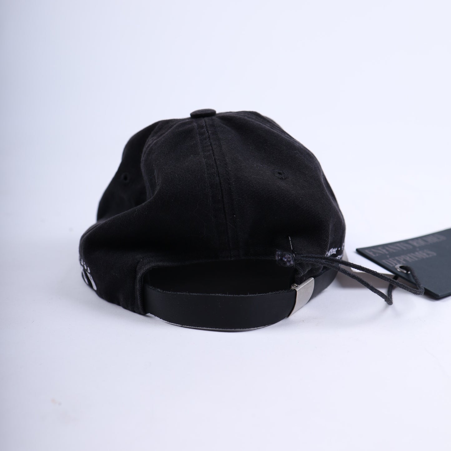 ERD EXPOSED CHRISTINA HAT