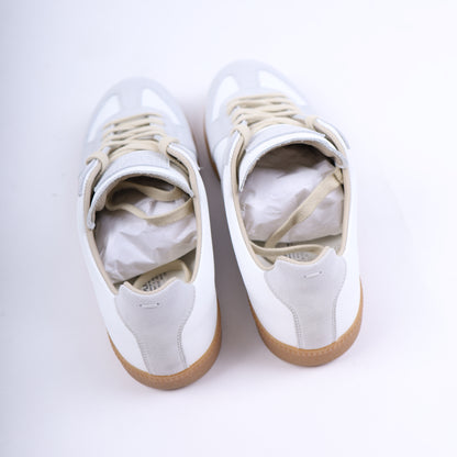 GATS WHITE/GREY WITH GUM SOLE