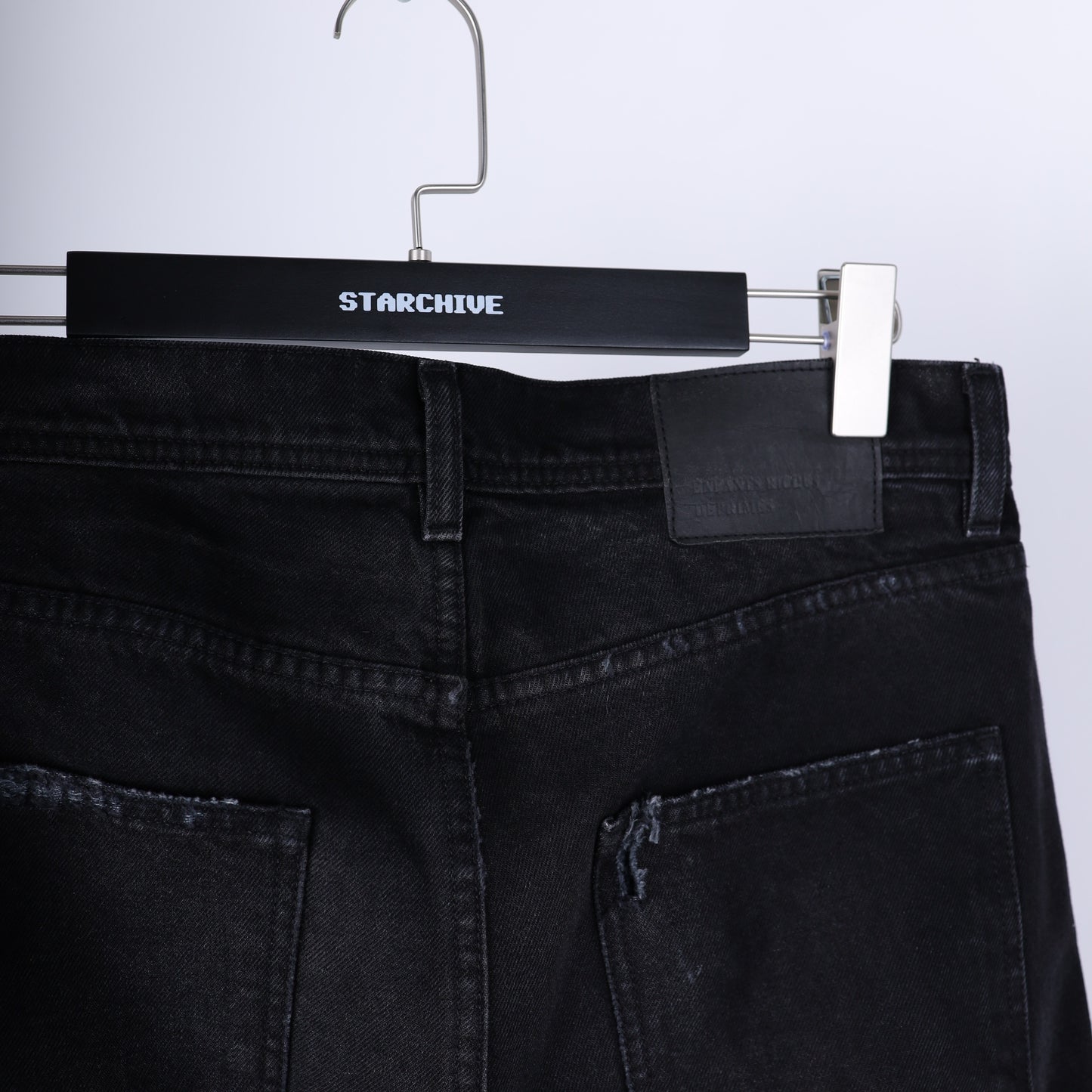 ERD BLACK DENIM SZ 31