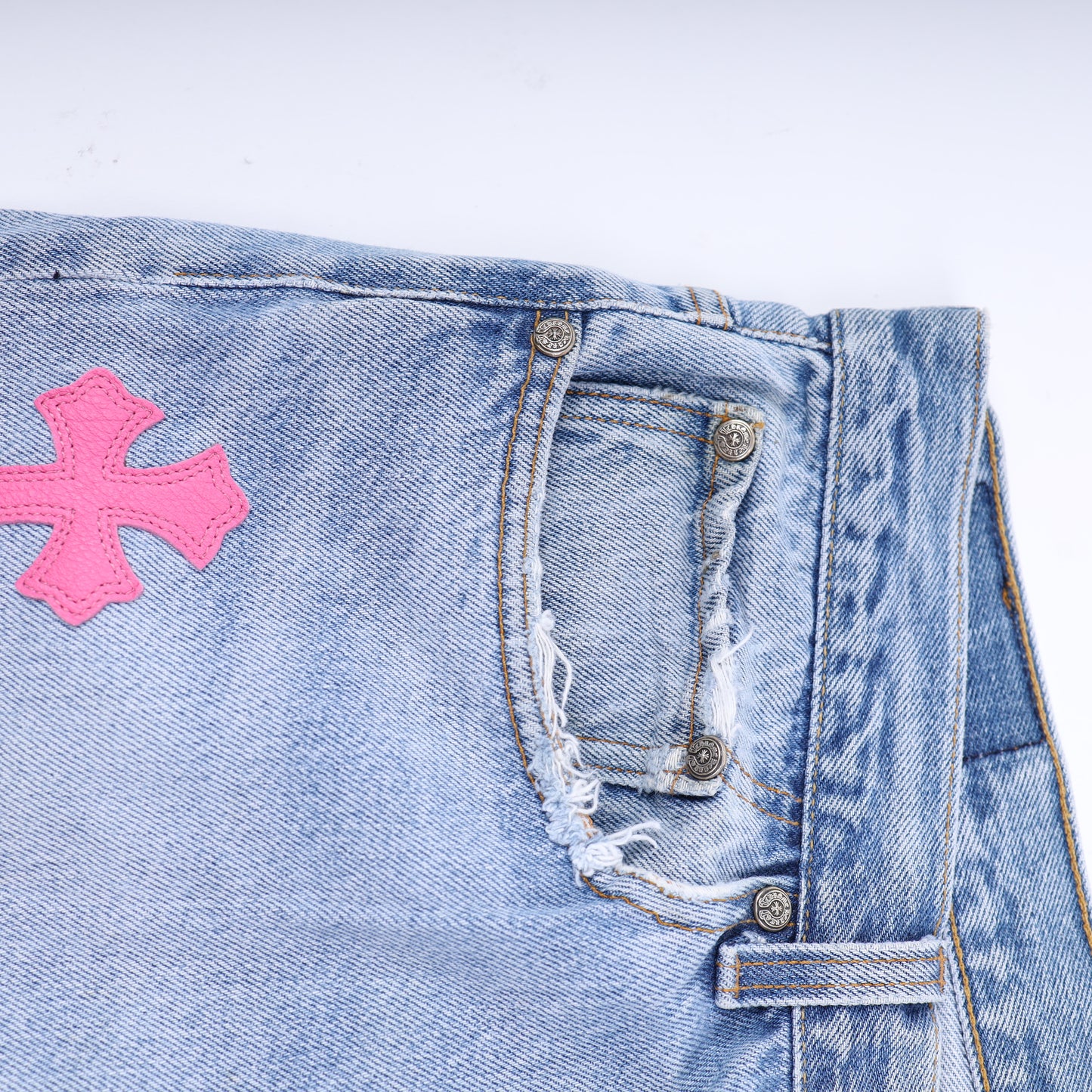 PINK CROSS PATCH 501 LEVI'S DENIM