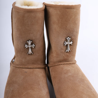 BROWN UGGS RHODIUM PLATED