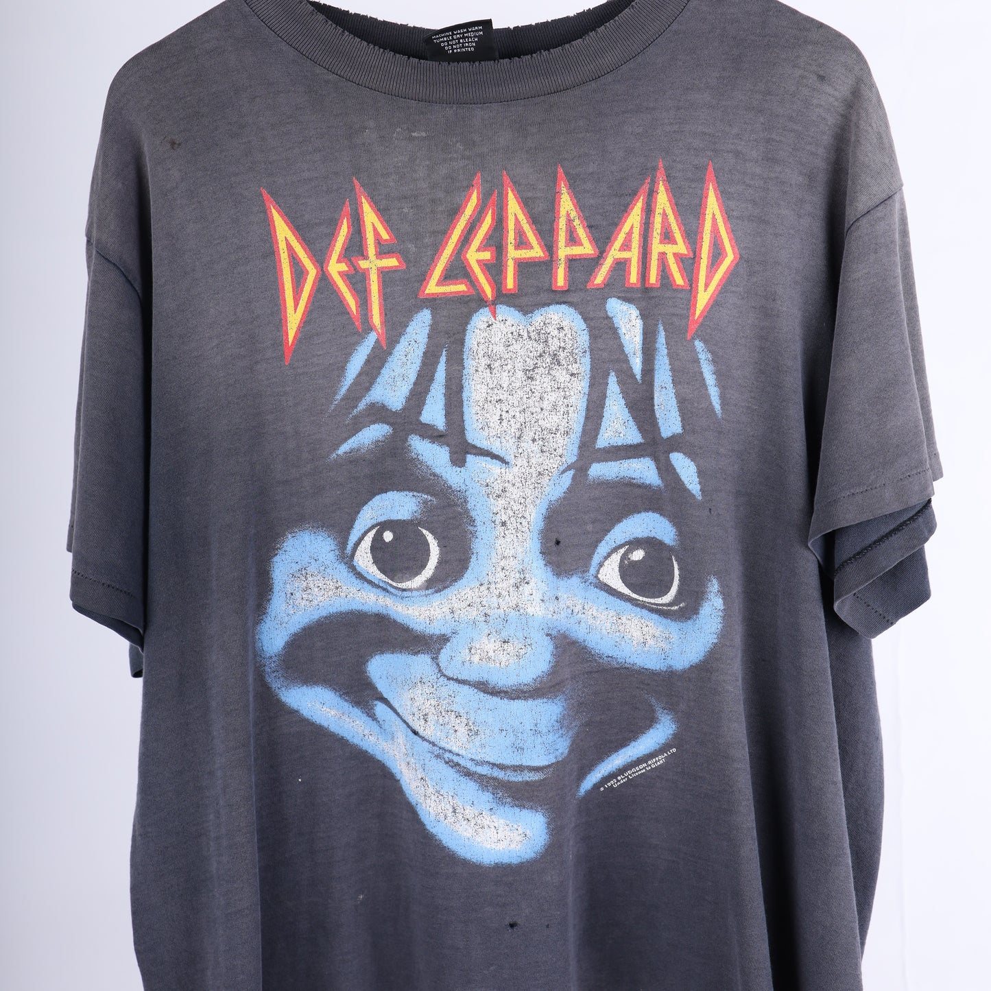 VINTAGE DEF LEAPOARD THRASHED FADED T-SHIRT