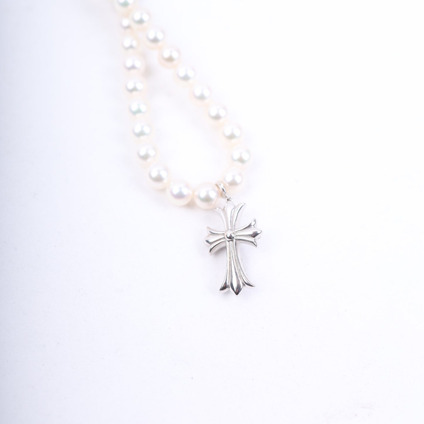 Mikimoto 18K White Gold Tiny Cross Choker