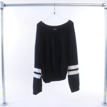 ERD Asymetrical V Neck Sweater 2024