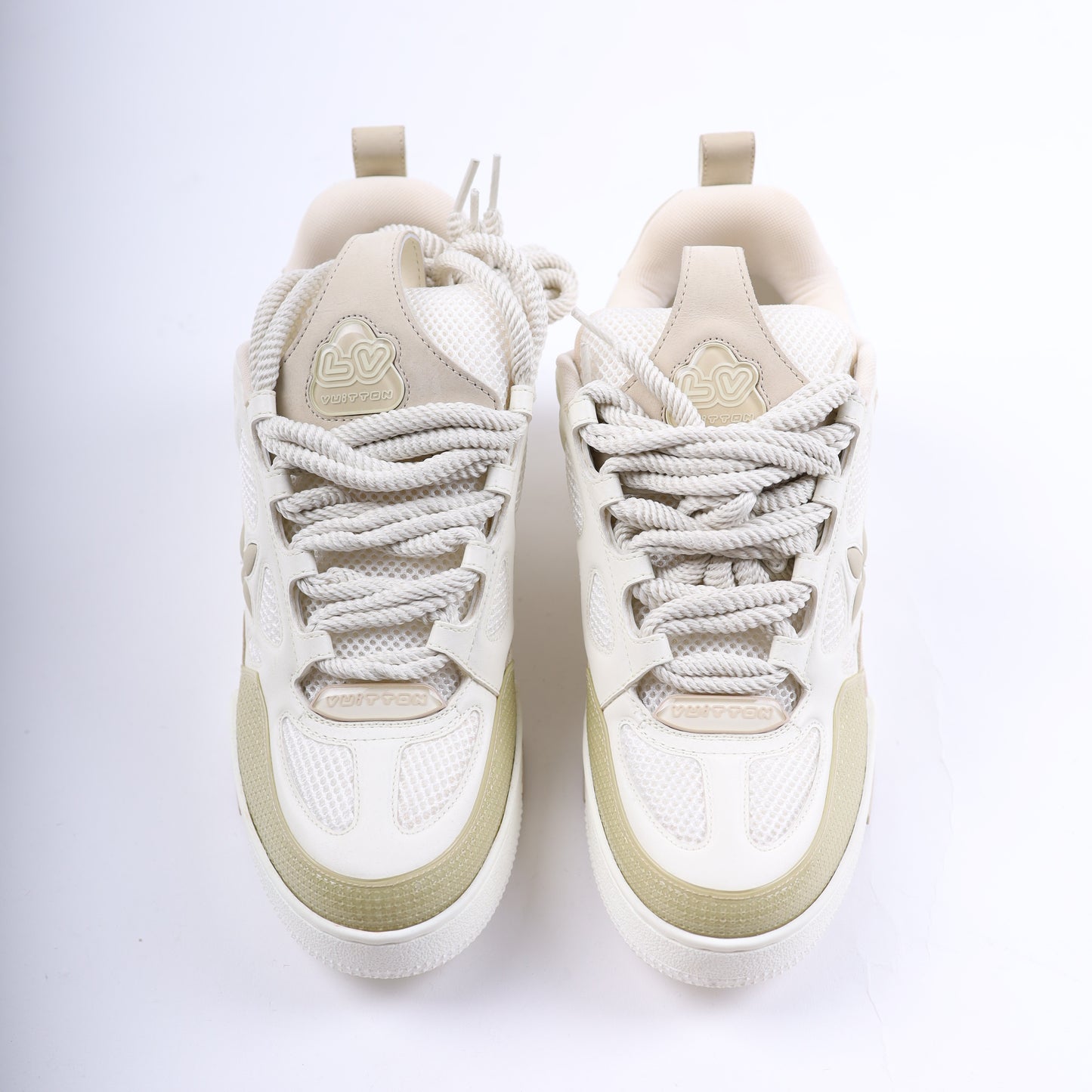 LOUIS VUITTON WHITE SKATER SNEAKERS SIZE LV 8