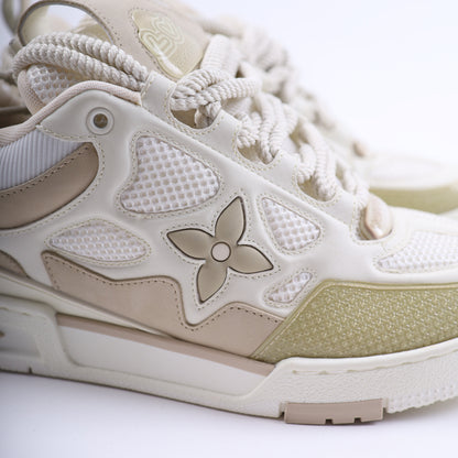 LOUIS VUITTON WHITE SKATER SNEAKERS SIZE LV 8