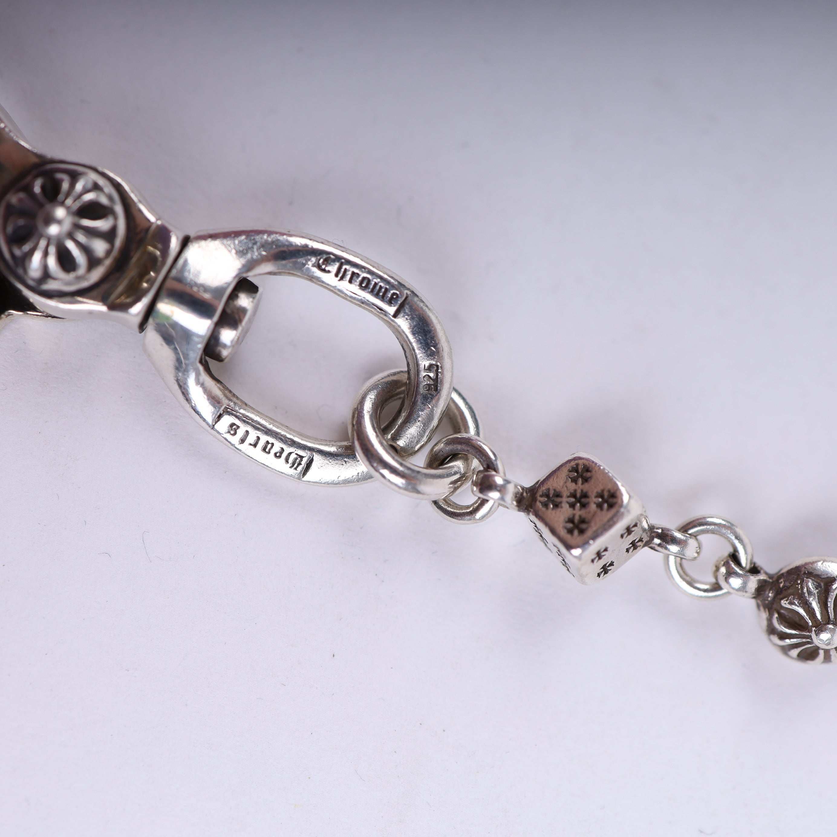 【鑑定済】CHROMEHEARTS floralcrossKeychain CHROME HEARTS Floral Cross ID Clip Bracelet – kingram-japan